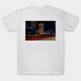 Yarra footbridge, Melbourne, Victoria, Australia. T-Shirt